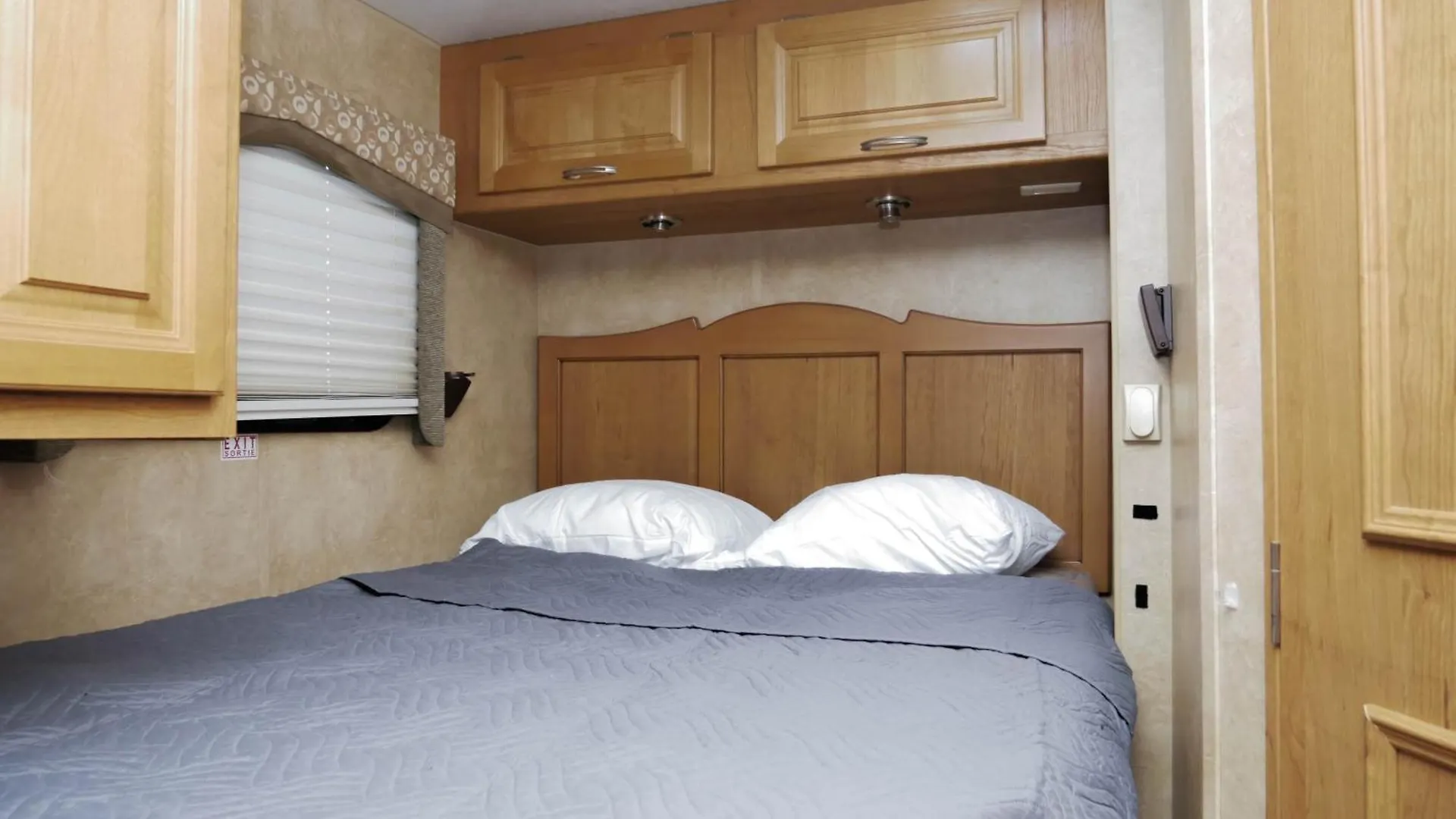 Campsite Travel The Dominican Republic In Campervan Santo Domingo